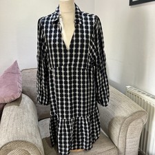 Womens Oversized lined black & white Dress UK 16. VGC