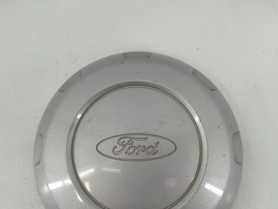 Tapa central llanta Ford Expedition 2022 JGXL7 Foto 3 de 4