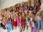 Lot of Barbie doll mixed vintage And modern