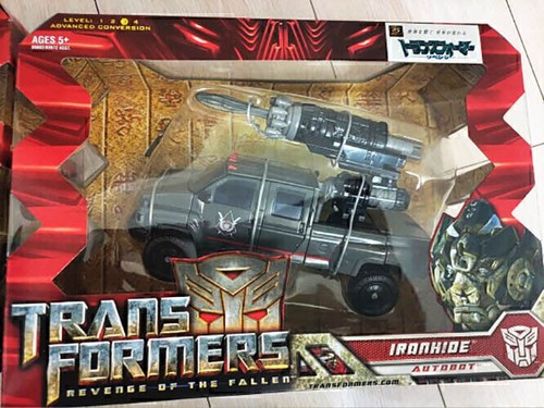 Transformers Ironhide Revenge Of Fallen Voyager Action Figure Hasbro Official - Picture 4 of 5