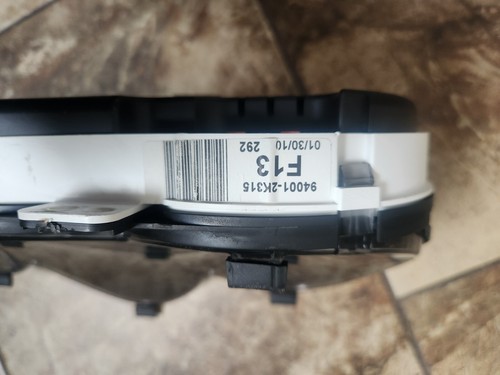 2010-2011 KIA SOUL Speedometer Gauge Cluster Instrument 2.0 AUTO 132687 Miles - Foto 3 di 3