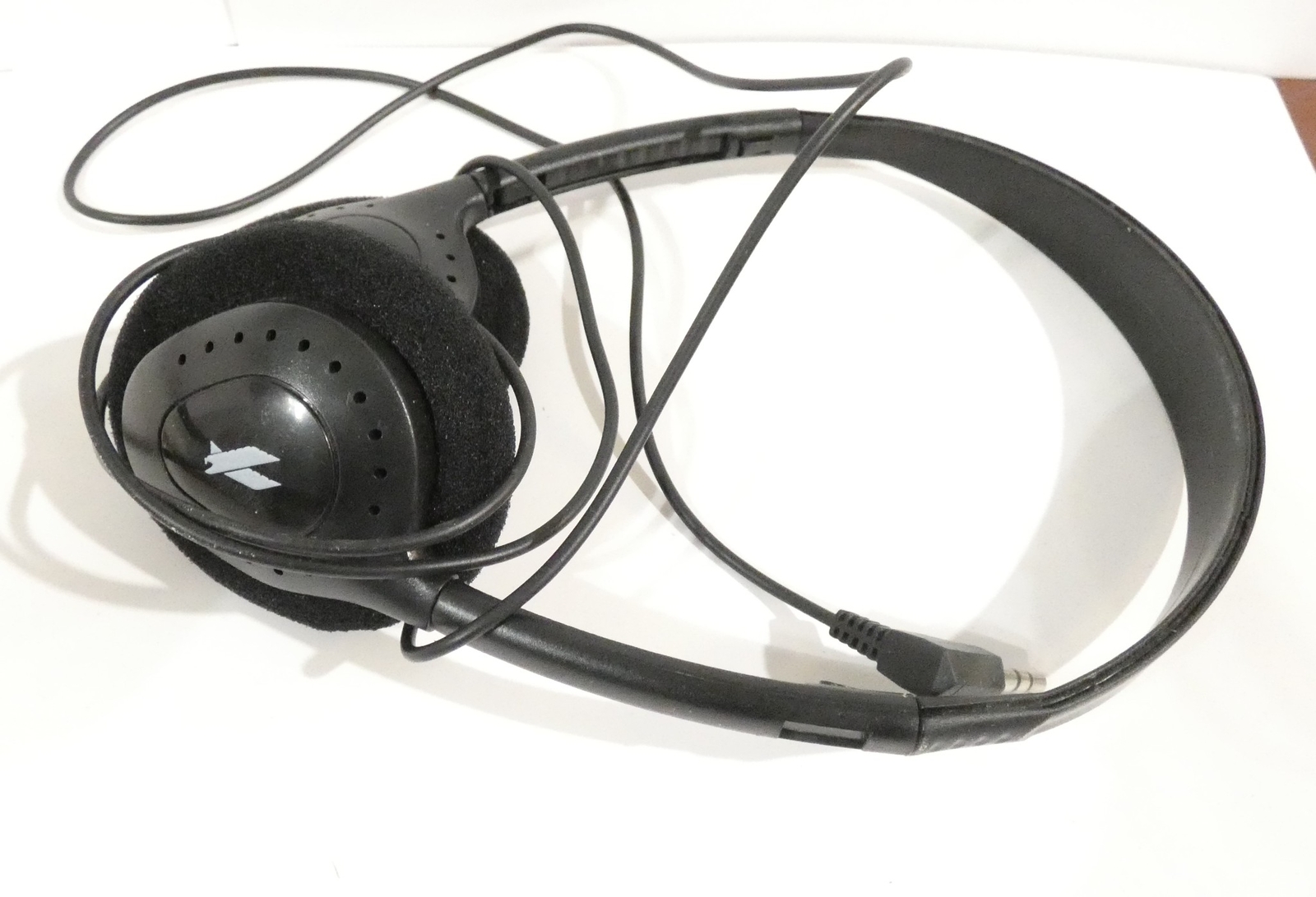 AMERICAN AIRLINES VINTAGE FIRST CLASS HEADPHONES Javier Hinojo