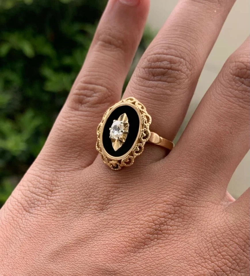 Bague ancienne en Or Jaune 18 cts /Diamant coussin sur Onyx / Réf MP2286 - Photo 4/4