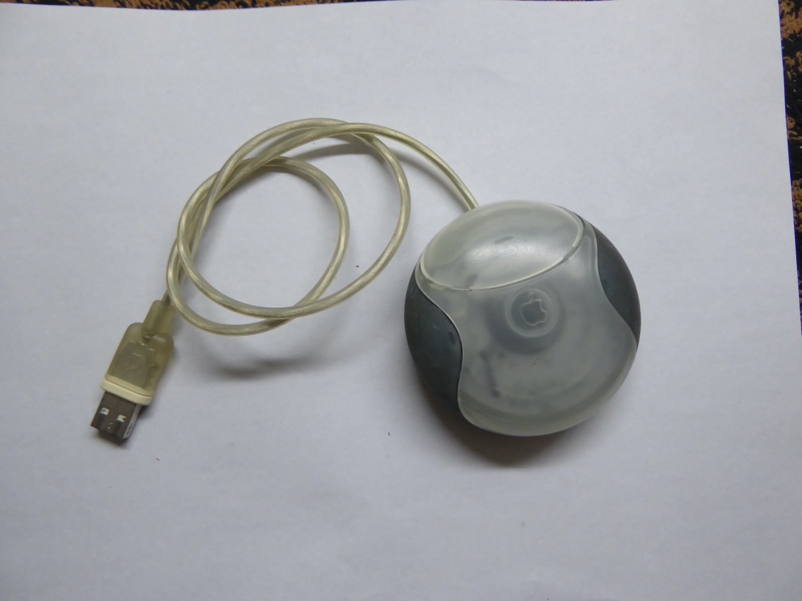 Vintage Apple USB Hockeypuck Mouse, Gray M4848 - Tested