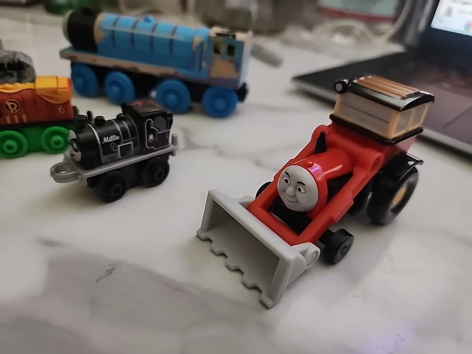 Lote Tren Juguete Thomas And Friends Diecast Y Madera Foto 2 de 4