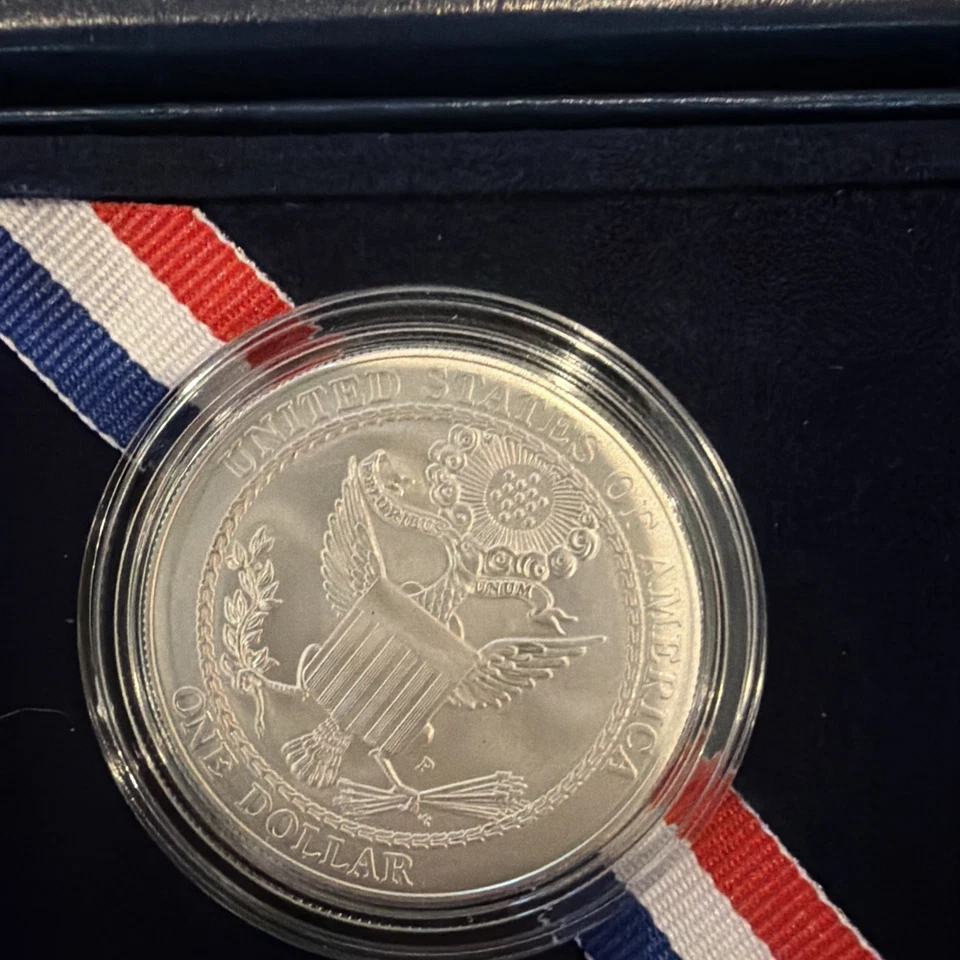 2008 P Bald Eagle Proof Silver Dollar ~ Commemorative $1 in OGP - Image 4 of 4