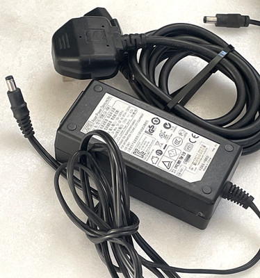 APD 48W 12V 4,0A 5,5 x 2,1mm Netzteil für LED Monitore, CCTV mit UK-Stecker