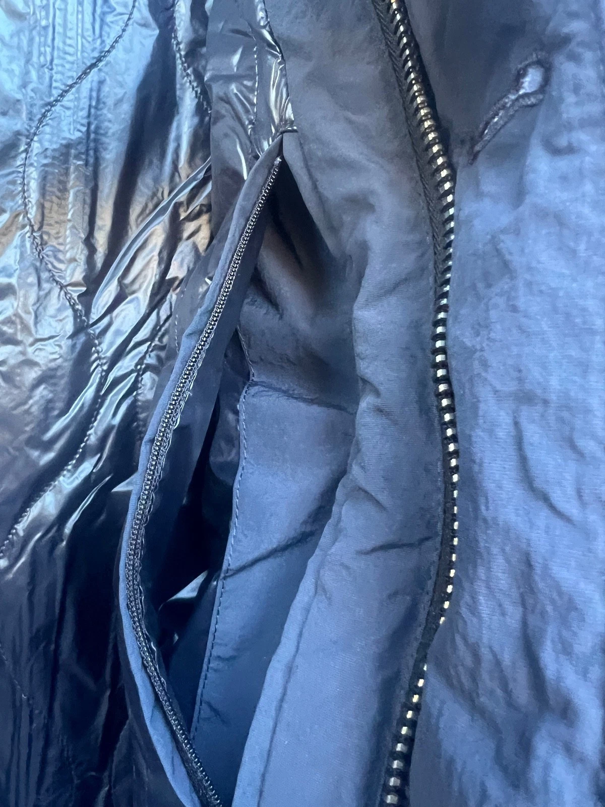New Mens Holden Jackson Down Jacket- L - product detail image 9