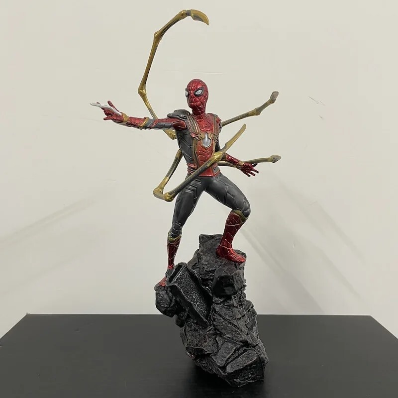 Marvel Spiderman Avengers Collectable 25cm