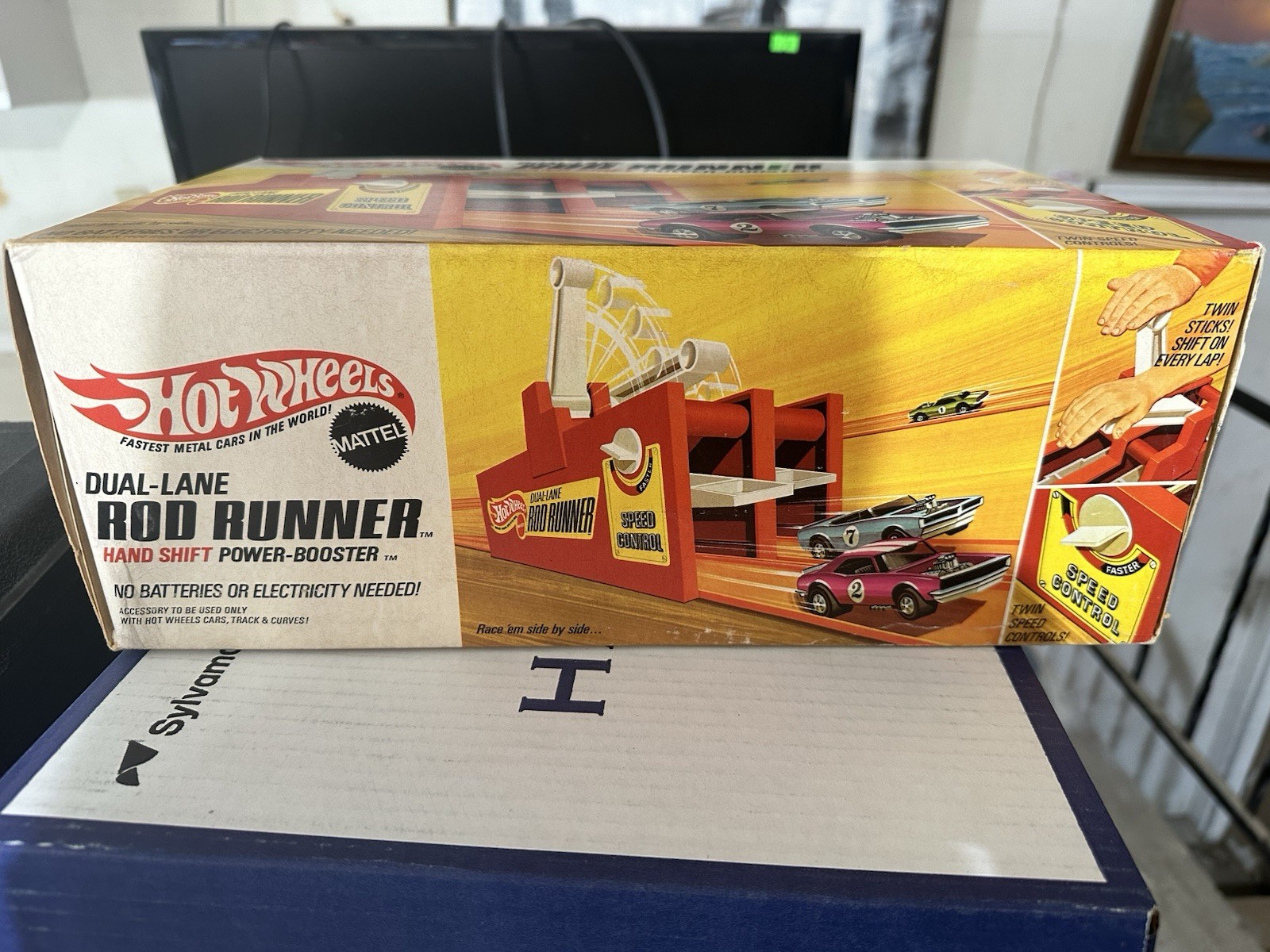 Vintage Hot Wheels Dual-Lane Rod Runner Hand Shift. Sealed Box  From 1969.