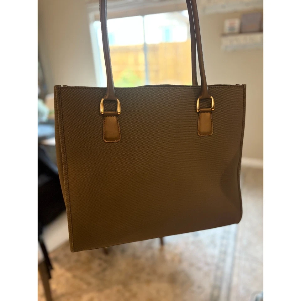 Diane Von Furstenberg LG Gray Canvas Leather Carry-On Weekender/Travel Bag - Image 4 of 4