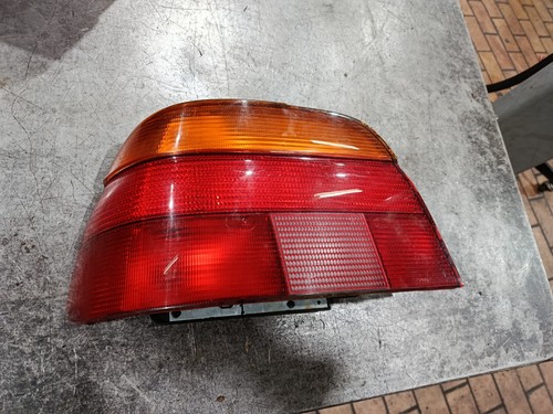 Rückleuchte Heckleuchte links BMW E39 Limousine 8358031 Limo HELLA Rücklicht