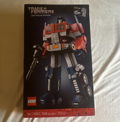 LEGO Icons Transformers Optimus Prime 10302 Converts 1508 pcs 18+