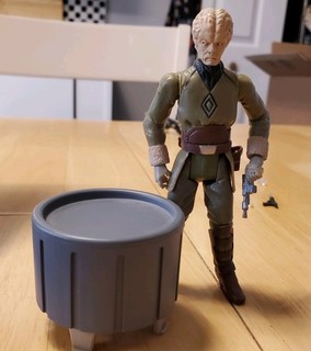 Star Wars Legacy Collection Cantina Alien Pons Limbic Figure Loose Complete