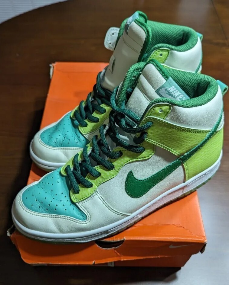 Size Nike Dunk High Premium Glow In The Dark