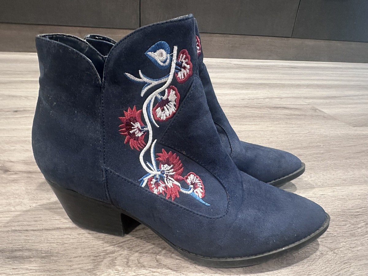 Carlos by Carlos Santana Layne Suede Embroidered Western Cowgirl Booties‎ Sz 8.5