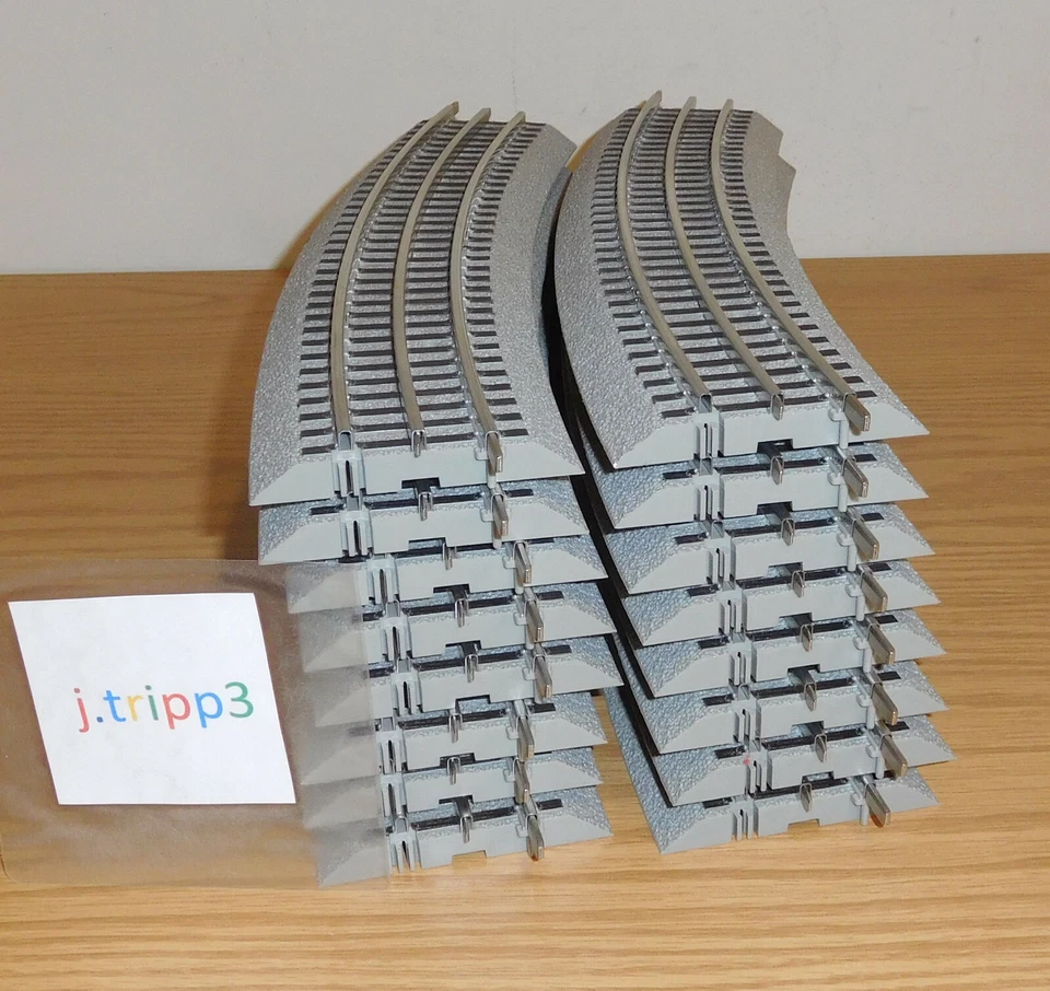 Lionel Trains 12041 Fastrack Fast Track 16 Pieces O72 O-72 Curved Circle O Gauge - Image 2 of 4
