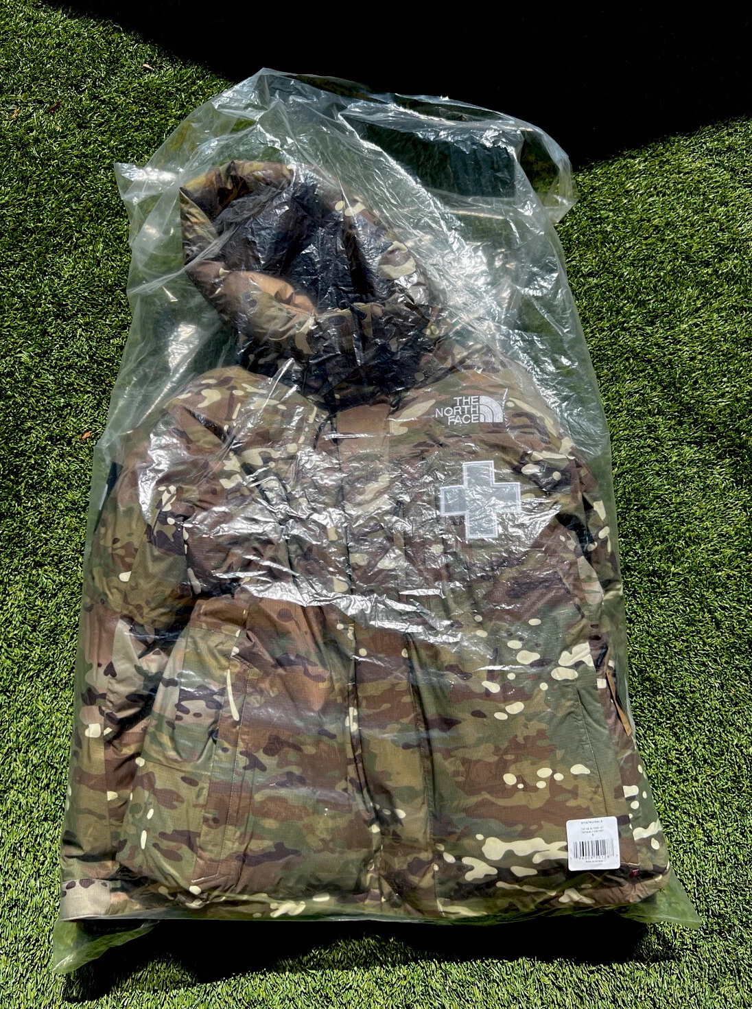 Veste Supreme x The North Face Summit Series Rescue Baltoro multi camouflage XL