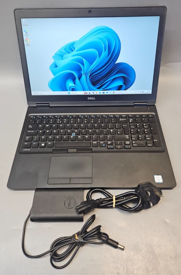 Dell Latitude 3590 · i5-7300U · 16GB · 512GB, photo 2 of 5