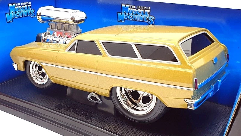 Muscle Machines 1/18 Scale Model 71165 - 1965 Chevrolet Chevelle Wagon - Gold - Image 2 of 4