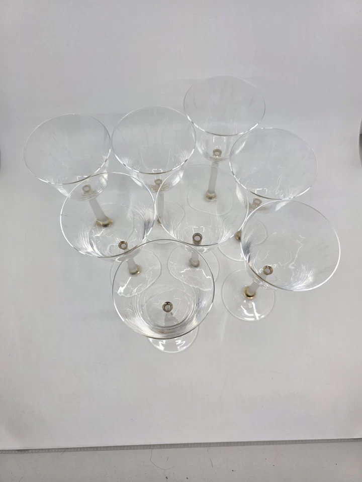 Juego de 8 copas de vino con tallo esmerilado patrón de tucán Sasaki con acento dorado de 7 5/8" de alto Foto 2 de 3