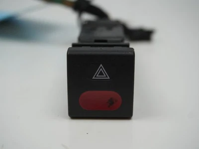 Bouton de warning occasion CITROEN SAXO Phase 2 - 1.1i 60ch - - Photo 1/4