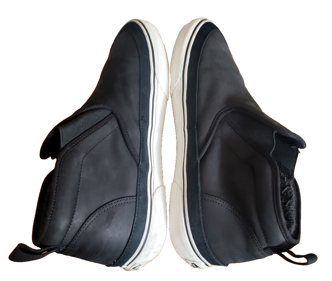 国内配送 VANS MTE SLIP-ON MARSHMALLOW/BLACK VANS-CLASSIC SLIP-ON(SHERPA)-BLACK/MARSHMALLOW