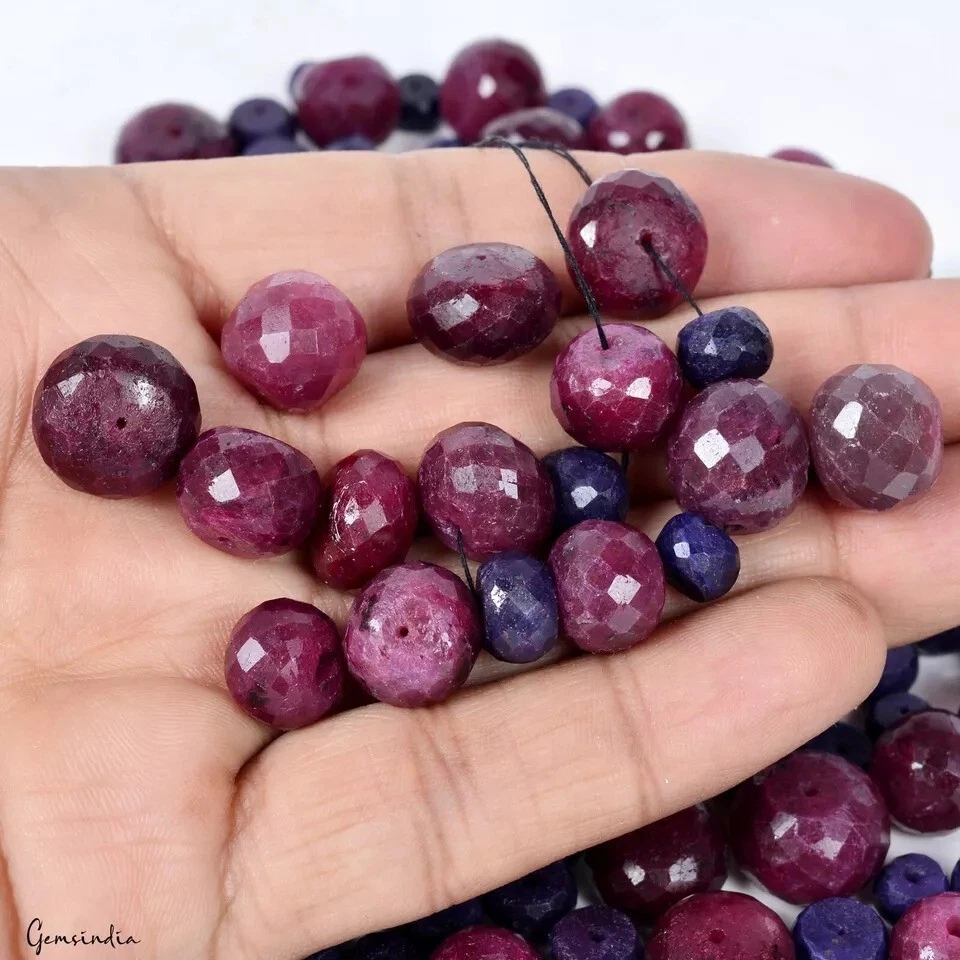 1100 Cts/134 Pcs Natural Red Ruby & Blue Sapphire Round Cut Drill Beads Gems Lot - Image 3 of 4