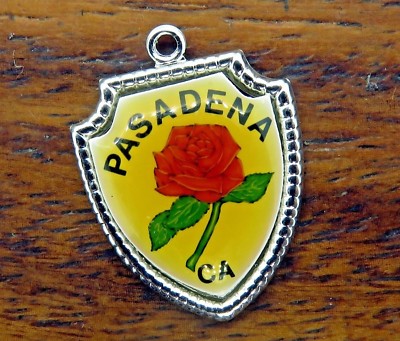 Vintage silver PASADENA CALIFORNIA STATE ROSE BOWL TRAVEL SHIELD charm 11-2