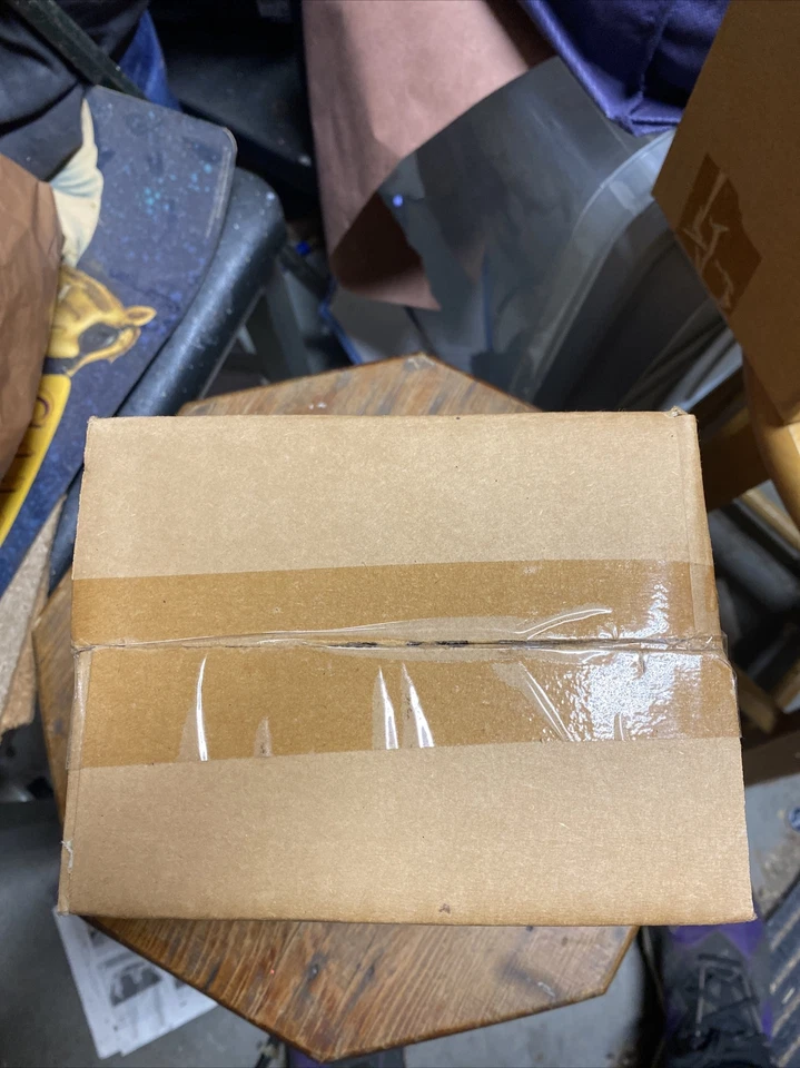 Linterna de pared Sea Gull Lighting 8550-12 con una luz accesorio de porche exterior, negra Foto 2 de 4