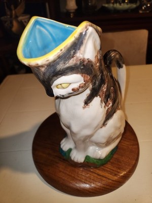 Vintage Smithsonian Institution Majolica Cat Pitcher Vase Minton Adaptation