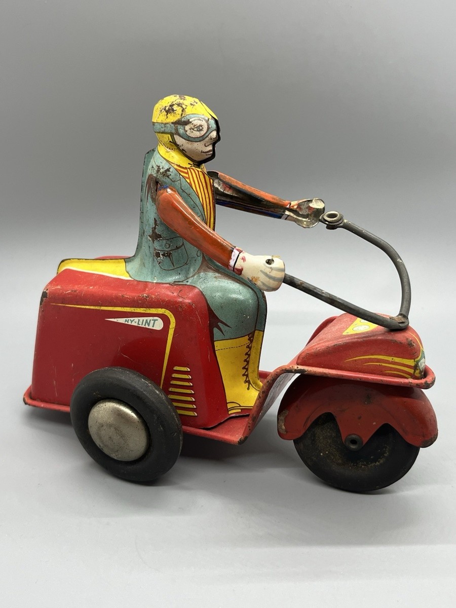 Sale ヴィンテージ ニチハン　アンティークPT ３DR 　キャビ　昭和レトロ VINTAGE 1940'S NYLINT WIND UP MECHANICAL THREE WHEEL SCOOTER