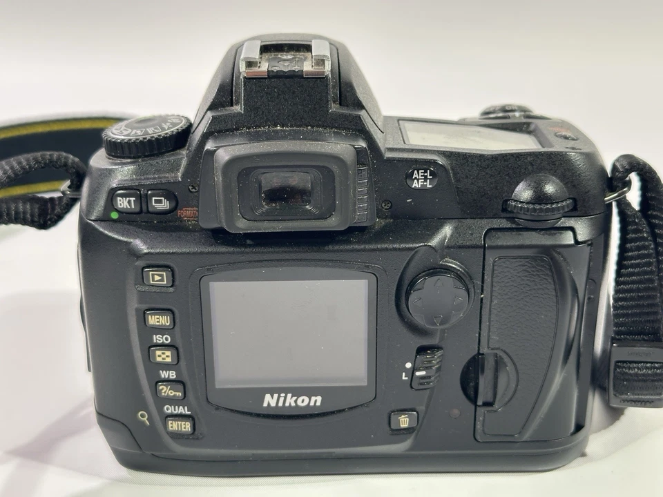 Nikon D70 DSLR Gehäuse Body digitale Spiegelreflexkamera Schwarz ohne Zub. HL8 - Bild 3 von 4