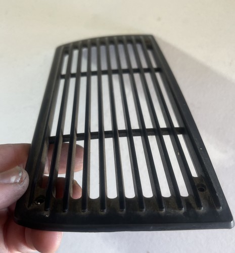 1976 Mercedes W123 300D Center Dash Speaker Grill Cover 240D W114 W115 NICE 220D - Afbeelding 3 van 5