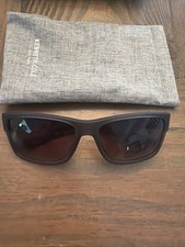 Kenneth Cole Reaction Men's Sunglasses New With Pouch
