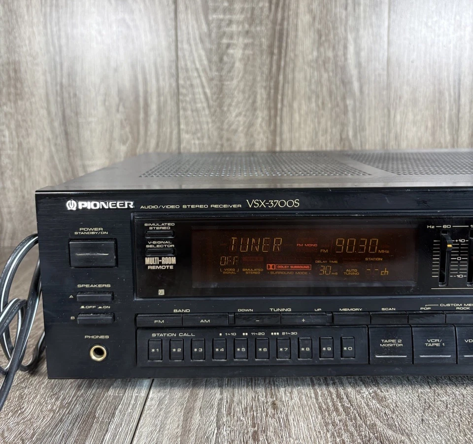 Pioneer VSX-3700S - 2 Ch AV Surround Sound Receiver AM FM Stereo Powers On! READ - Image 2 of 4