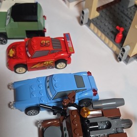 LEGO Cars: Big Bentley Bust Out (8639) Used 100% complete w/instructions. No box
