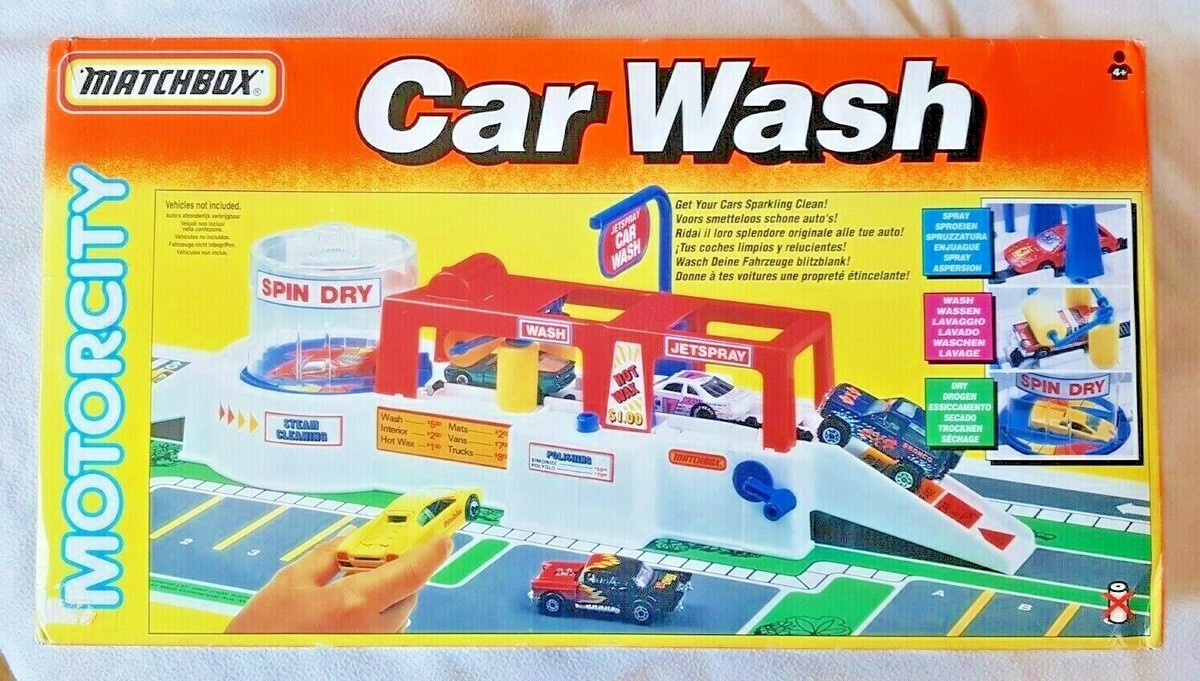 Vintage 1993 Matchbox Motorcity Super Spin Car Wash Playset for