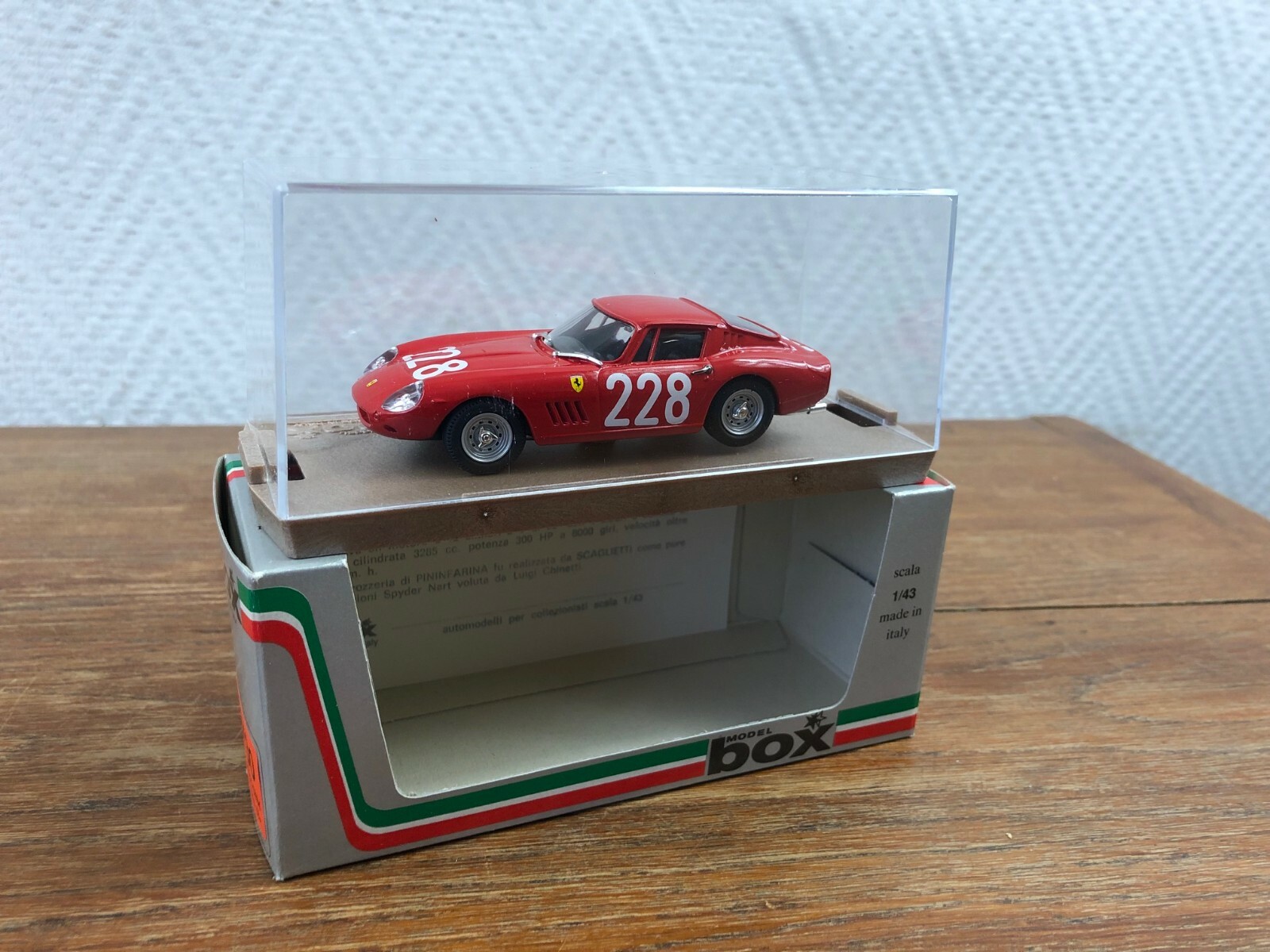 Model Box 8430, Ferrari 275 GTB4 - Free Price Guide & Review