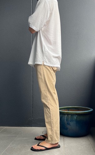 Giordano Essentials Low Rise Slim Tapered Khakis W34/L32 - Picture 5 of 8