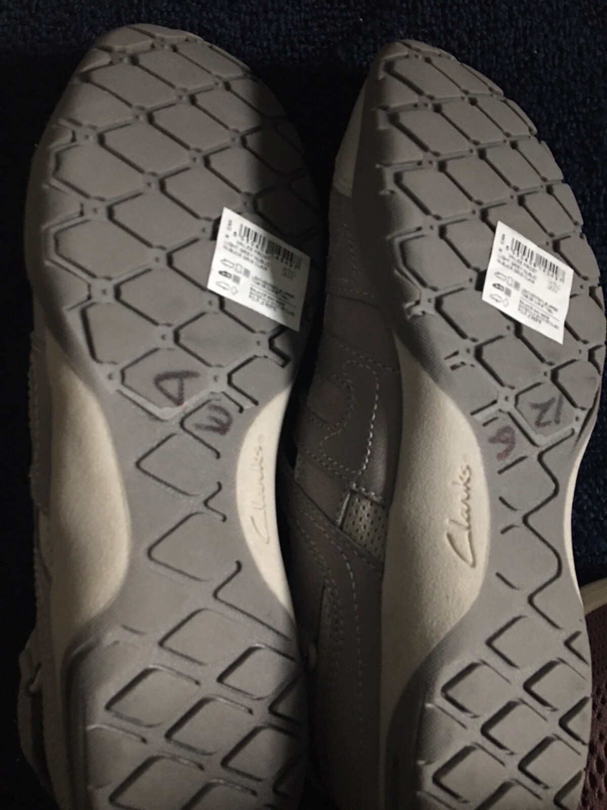 CLARK LT GRAY SIZE 9 NUBUCK/LEATHER/TEXTILE UPPERS NEW SNEAKERS eBay