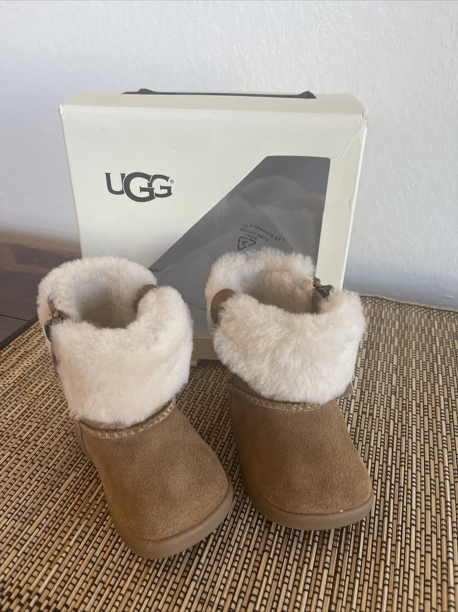 ugg infant size 2 3