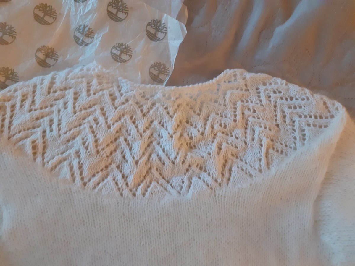 Pull Blanc Angora 80% Avec Plastron Dentelle - Taille XL, Neuf Sans étiquettes