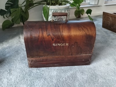  Singer Vintage Antique Sewing Machine Case Model 128  Bentwood Case Read Descr