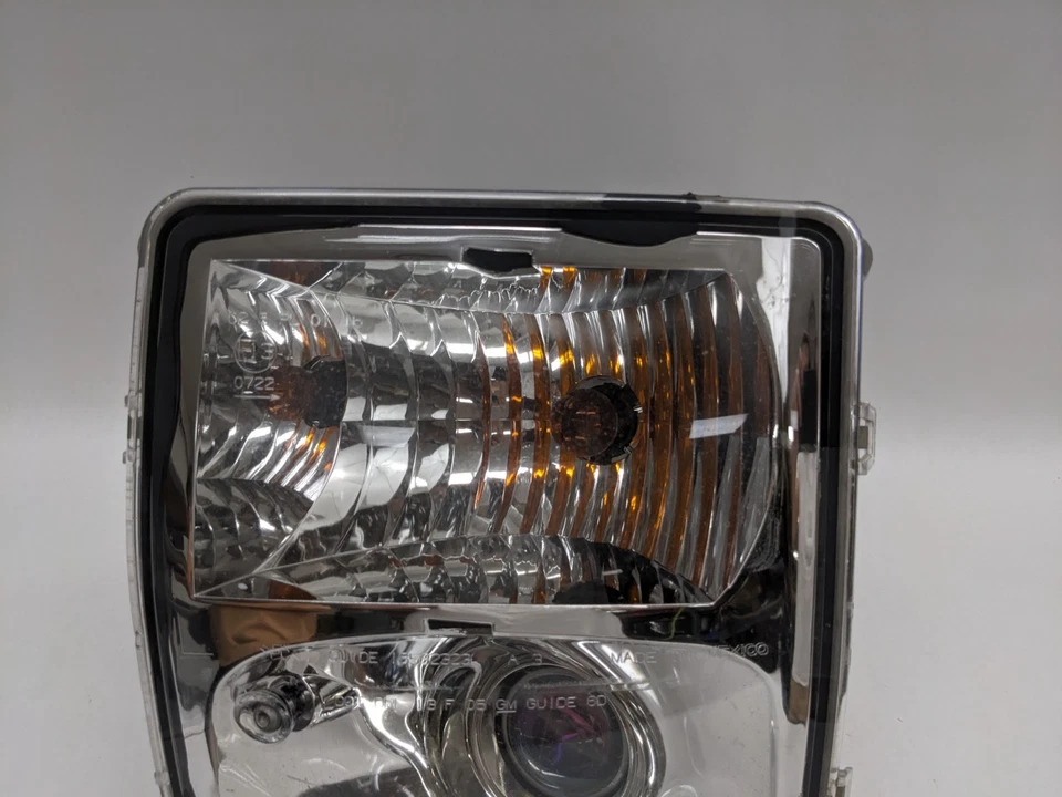 Cadillac STS Fog Light Lamp Driver's Left 2005 - 2011 - Image 3 of 4