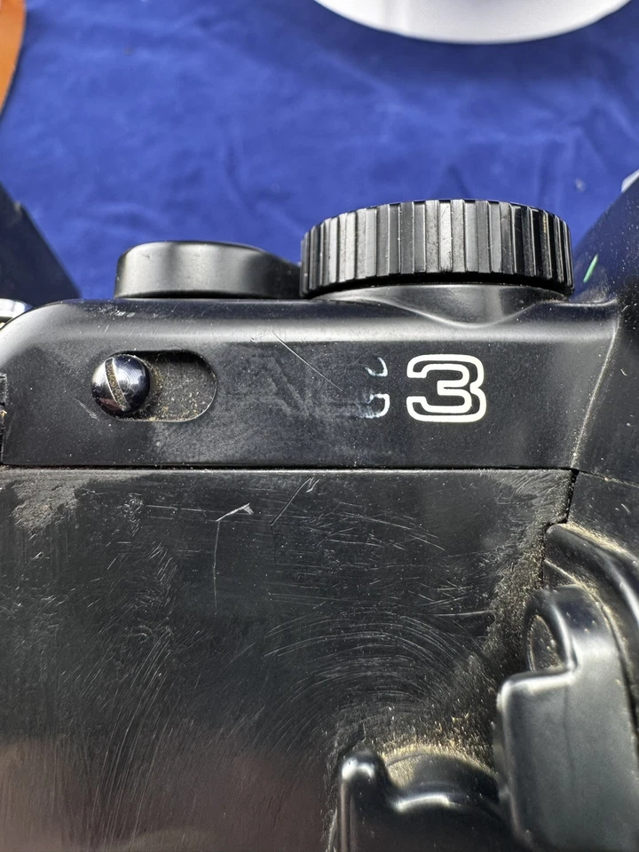 Revue AC3s Carcasa Cuerpo Cámara Analógica SLR con Lente Vivitar 50mm f1.7 Foto 3 de 3