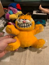 Vintage 1978 PAWS Garfield Window Cling Plush
