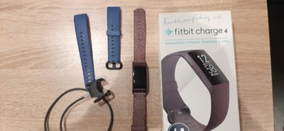 Fitbit charge 4 Fitness Tracker mit GPS und Schlafanalyse