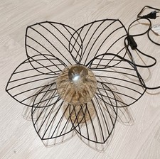 Lampe à poser en forme de fleur