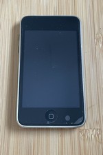 Apple iPod Touch 2nd Generation A1288 8 GB Black - For Parts